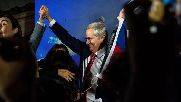 Activos chilenos suben tras el duro golpe a la agenda progresista de Gabriel Boricdfd