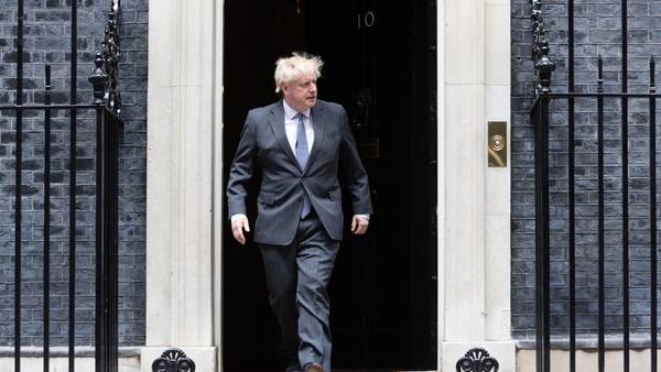 Asesor de ética del primer ministro británico, Boris Johnson, renuncia al cargodfd