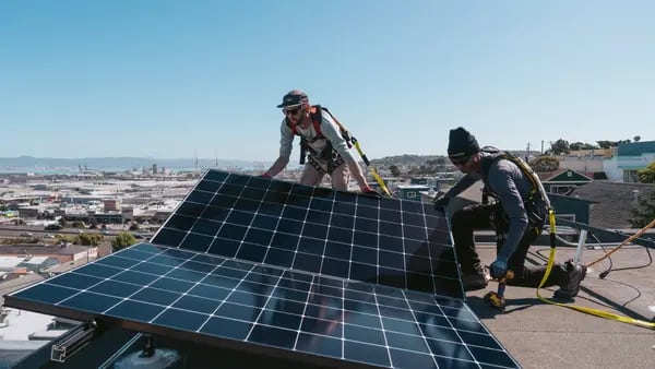 Energia solar está prestes a dar um salto no mercado global, prevê estudodfd