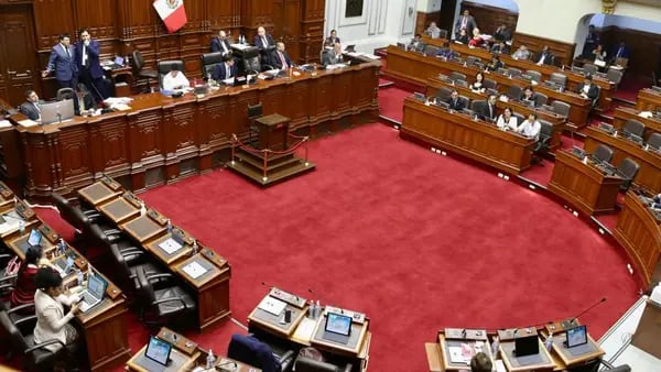 Congreso de Perú aprueba adelantar elecciones a abril de 2024: falta segunda votacióndfd