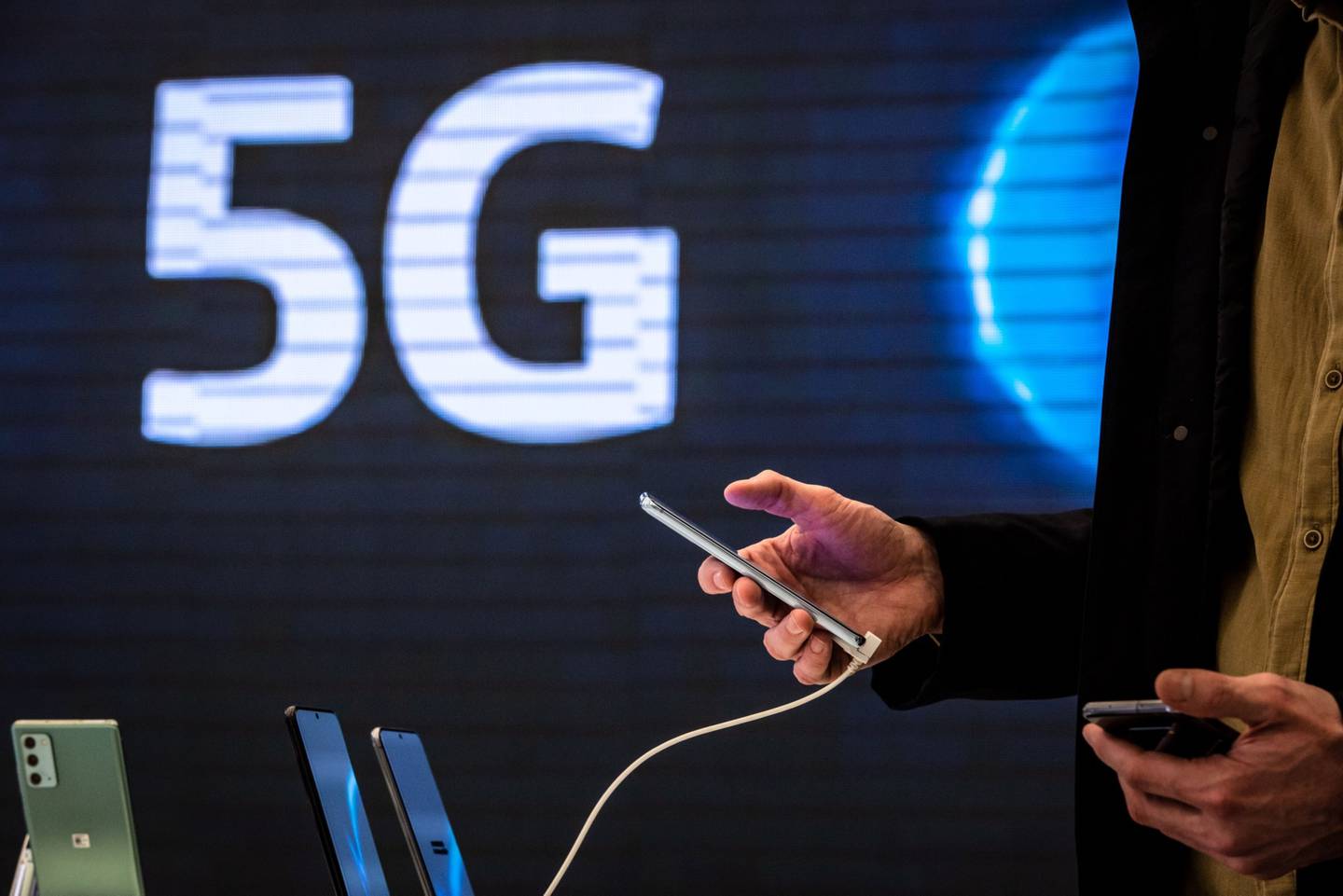 Telcel y AT&T, dos de las principales empresas de telecomunicaciones, anunciaron recientemente el despliegue de sus redes 5G en México