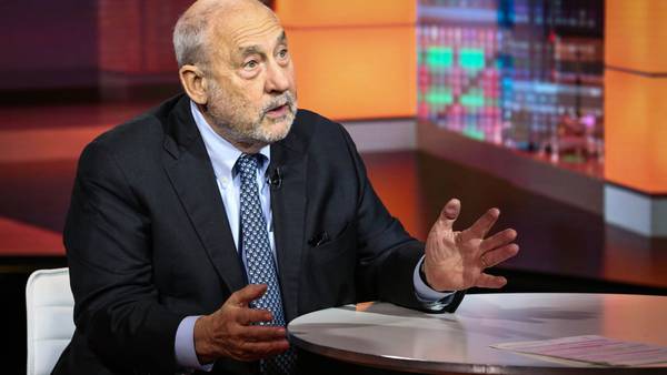 Alzas de tasas de interés muy agresivas podrían agravar la inflación: Stiglitzdfd
