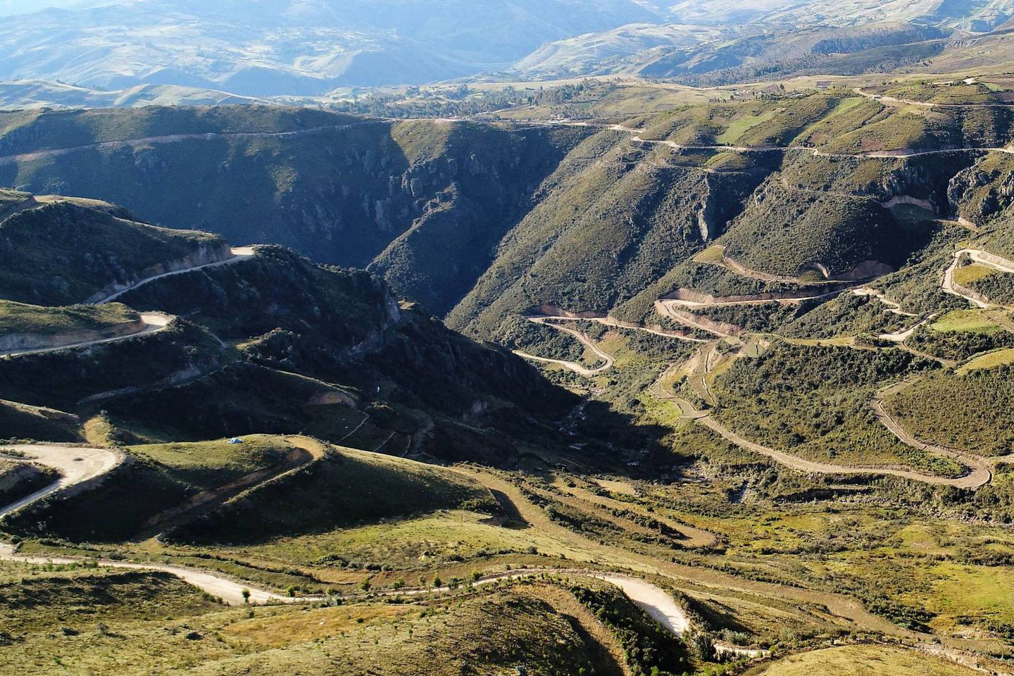 El proyecto minero Michiquillay pasó a ser responsabilidad de Southern Perú Copper Corporation en 2018, a quien se le adjudicó la megaobra minera.dfd