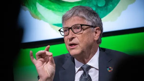 Bill Gates compra fatia minoritária na Heineken por US$ 900 milhõesdfd