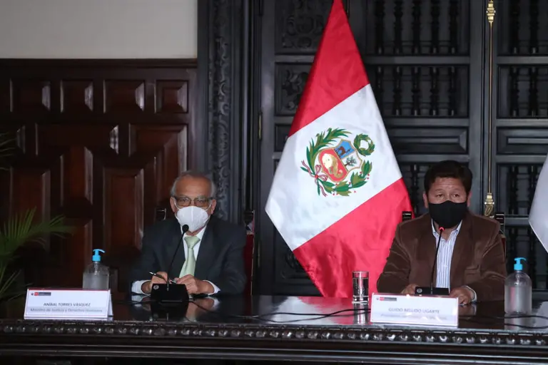 Consejo de Ministros del Perú aprobó retorno de reglas fiscales para el sector público.dfd