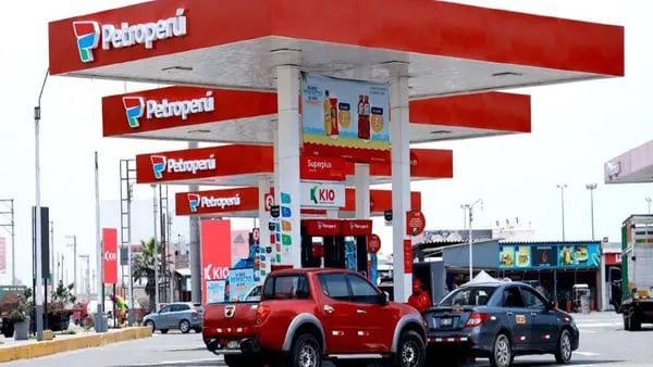 Petroperú: Fitch rebaja calificación de estatal peruana a categoría “basura”dfd