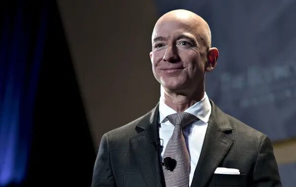 CEO da Amazon doou mais de US$ 170 milhões em ações