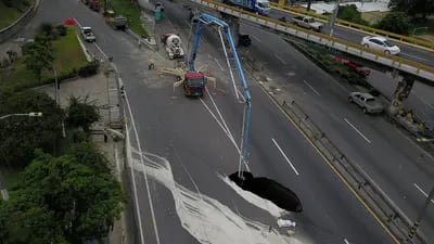Aerial view of the sinkhole on Guatemala's CA-9 highway.