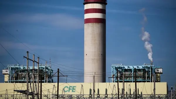 CFE dispara uso de combustible sucio para generación de energía en Méxicodfd
