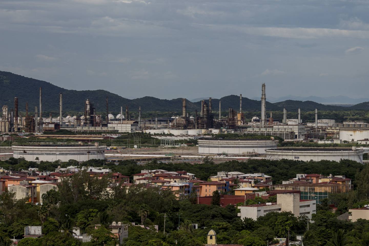 La refinería de Salina Cruz, propiedad de  Petróleos Mexicanos (Pemex) en el estado de Oaxaca, Mexico.