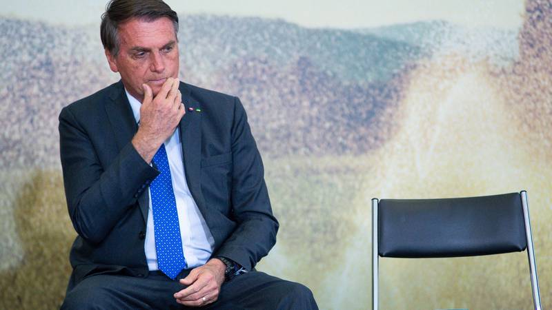 Bolsonaro se enfrenta a pedidos de acabar con sus vacaciones tras inundaciones