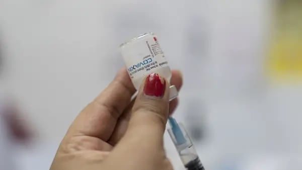 Farmacéuticas de India planean vender vacuna Covid-19 a México, en medio de alerta de OMSdfd