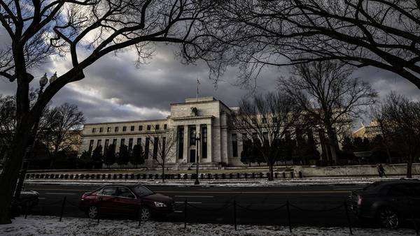 Fed ralentiza endurecimiento y sube tasa de interés de referencia en medio puntodfd