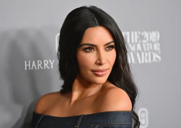 Kim Kardashian fez um acordo sem admitir ou negar as alegações da SEC, e concordou em se abster de divulgar quaisquer outros ativos digitais por três anos