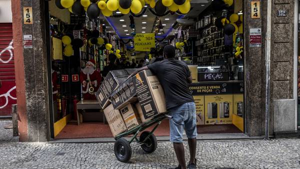 Crece la morosidad de los hogares brasileños en medio de altos tipos de interésdfd
