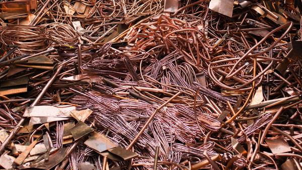 Por la escasez de cobre, el mercado podría tener que recurrir al reciclajedfd