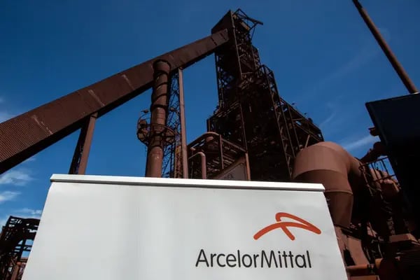 ArcelorMittal suprime 3.500 empleos en Sudáfrica por la caída de la demanda