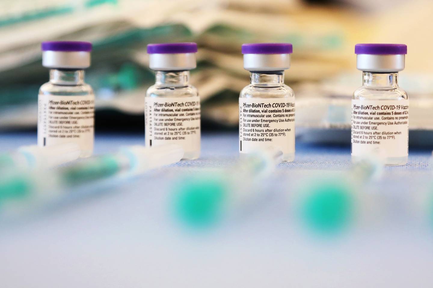 Pfizer y BioNTech solicitaron a la FDA la aprobación del uso de su vacuna en niños.