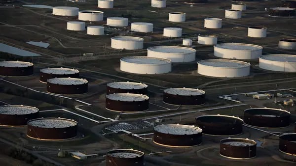 Petróleo a la baja: inversores sopesan propuesta de G-7 de prohibir crudo rusodfd