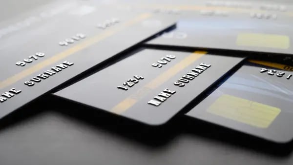 ‘Monopolio’ en red de pagos con tarjeta de crédito obstaculiza startups en Méxicodfd
