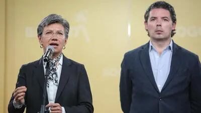 De izquierda a derecha la alcaldesa Claudia López y el secretario de Seguridad, Anibal Fernández de Soto.