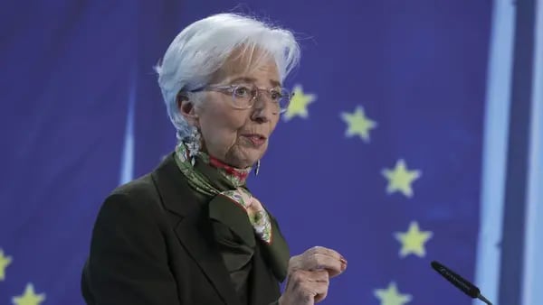 BCE no podrá declarar pronto un techo para las tasas de interés, sostiene Lagardedfd