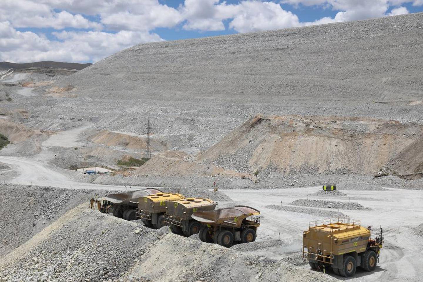 La mina tiene capacidad para producir casi 400.000 toneladas métricas de cobre al año.dfd