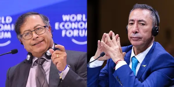 El mandatario colombiano, Gustavo Petro, y contra el actual presidente de la estatal petrolera Ecopetrol, Ricardo Roa,
