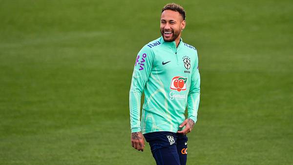 Neymar Stands in the Way of Messi’s World Cup Dream: Bloomberg Surveydfd