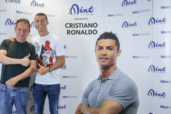 Cristiano Ronaldo com Peter e Kiat Lim: plataforma imersiva para os fãs assistirem a jogos juntos e colaborarem