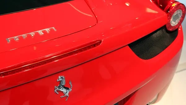 Ferrari es demandado por no reparar un defecto “peligroso” en los frenosdfd