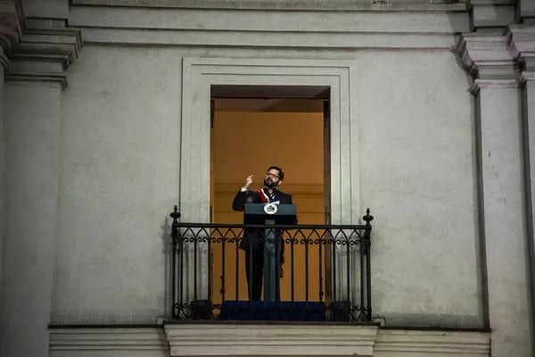 Gabriel Boric, presidente de Chile, el 11 de marzo de 2022 en el Palacio de la Moneda. Foto: Bloomberg