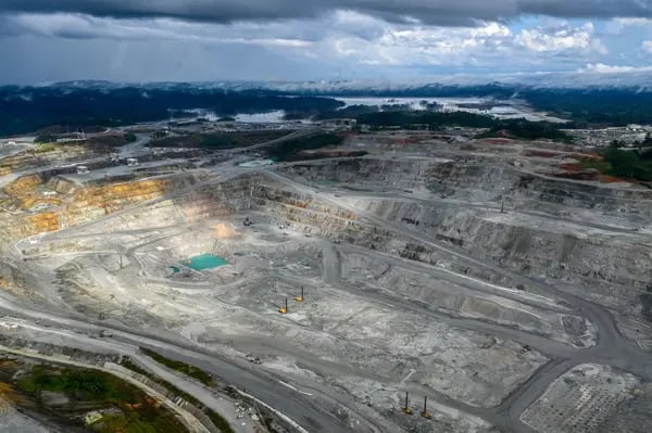 Cierre de una mina de US$10.000 millones ensombrece elecciones en Panamá y tiene en vilo a los mercados