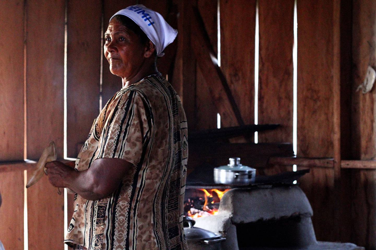 Una mujer en el área rural de Honduras.