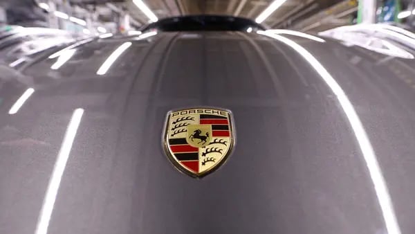 Lucro da Porsche sobe com o crescimento do mercado de carros de luxodfd