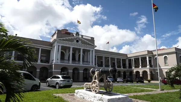 Funcionarios de Biden viajan a Guyana en medio de la disputa sobre el Esequibodfd