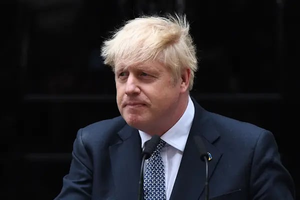 O ex-premiê britânico Boris Johnson não vai disputar a corrida para ser o novo primeiro ministro do Reino Unido