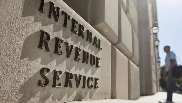Receita Federal dos EUA vai contratar 3.700 profissionais para ampliar fiscalizaçãodfd