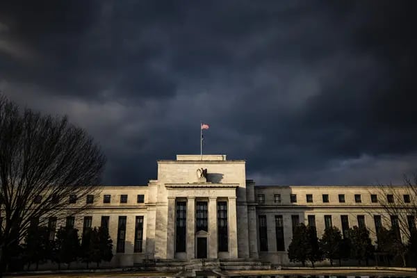 Autoridades correram para conter o pânico sobre a saúde do sistema financeiro dos EUA