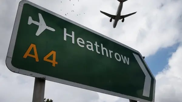 Mubadala considera comprar fatia do aeroporto de Heathrow, dizem fontesdfd