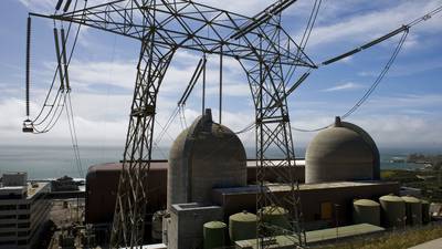 Gobierno Petro alista su estrategia para que las tarifas de energía bajendfd