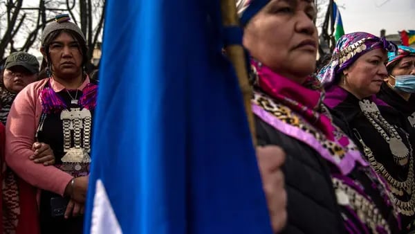 La disputa entre los grupos mapuches y Chile sigue afectando la agenda de Boric dfd