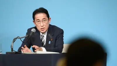 Fumio Kishida, primer ministro de Japón y presidente del Partido Liberal Democrático (PLD), habla durante un acto preelectoral del Reiwa Rincho en Tokio, Japón, el domingo 19 de junio de 2022. Fotógrafo: Akio Kon/Bloomberg