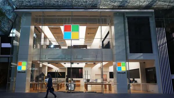 Microsoft planeja loja de apps para competir com Apple e Googledfd