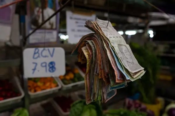 A stack of old Bolivar banknotes on display in the Chacao Municipal Market in Caracas, Venezuela, on Thursday, Sept. 8, 2022. Venezuela's monthly consumer price index accelerated at its fastest pace so far in 2022, reaching 17.3% in August.