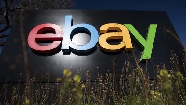 EBay sigue perdiendo clientes mientras compradores regresan a hábitos de gasto dfd