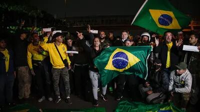 Bolsonaristas protestam contra derrota na eleição em ato na rodovia Castelo Branco, em São Paulo (Tuane Fernandes/Bloomberg)