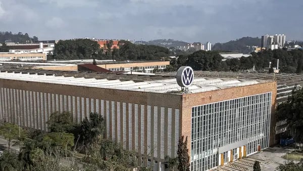 Volkswagen investirá R$ 9 bilhões no Brasil e aposta em carros híbridosdfd