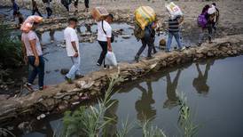 Combates en la frontera entre Colombia y Venezuela fuerzan migración: HRW