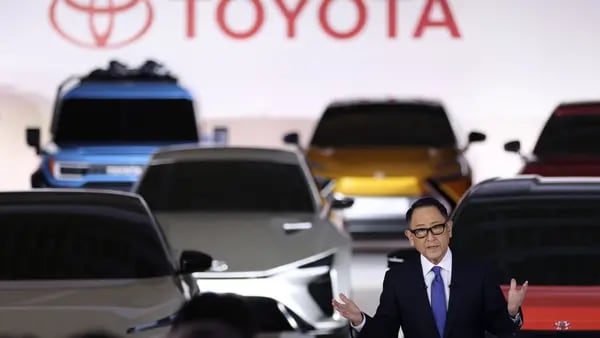 Toyota quiere fabricar algo más que vehículos eléctricos y tiene apoyo de sobradfd